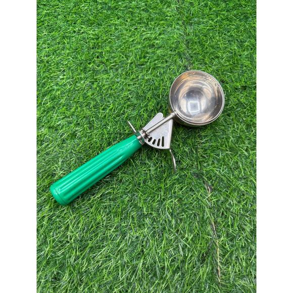 Hamilton Beach Commercial Disher – Size 12, Green - stainless Steel Scoop - Picture 5 of 5